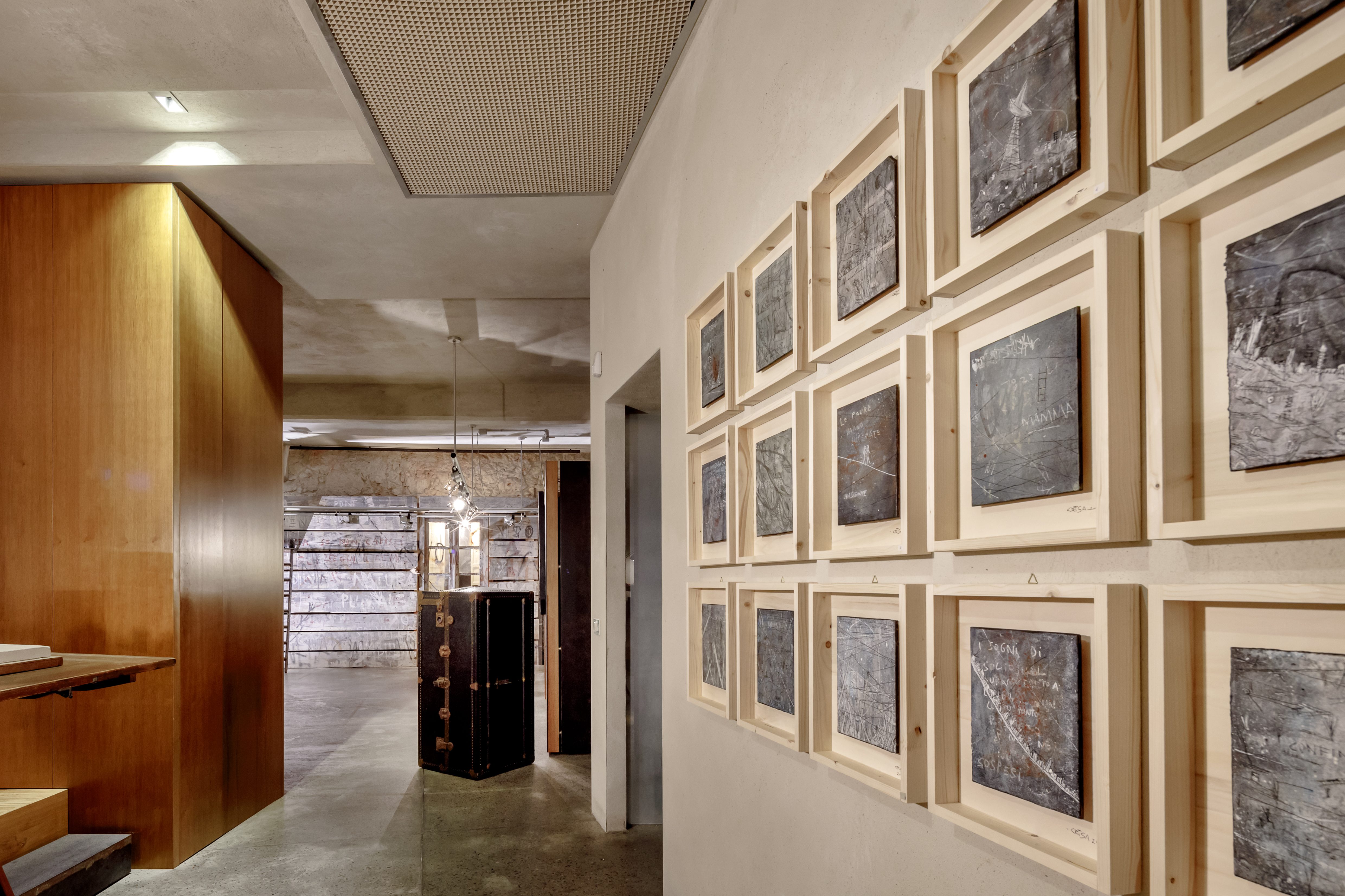 internoesterno-crisa18-lixi_CV00924